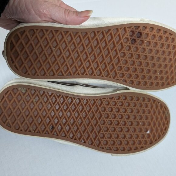 Vans Classic Slip on Sherpa lined shoes size men 7 woman 8.5 Brown main image 4